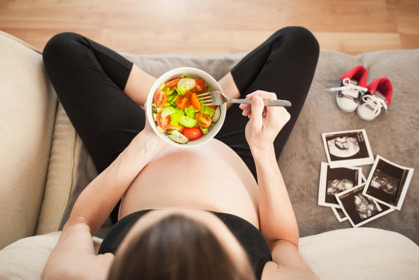 A babák már a pocakban ránevelhetők az egészséges étkezésre? Érdekes felvetést teszteltek a kutatók
