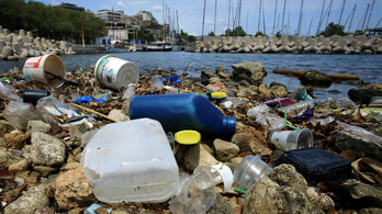 Fizetnek a halászoknak a kifogott műanyagszemétért Görögországban