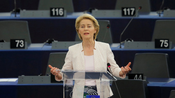Ursula von der Leyen: Aki Európa értékeit gyengíti, velem áll szemben