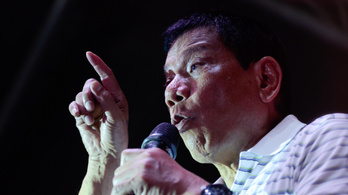 Duterte: Maga gyengeelméjű, ha azt hiszi, nemzetközi bíróság elé állok