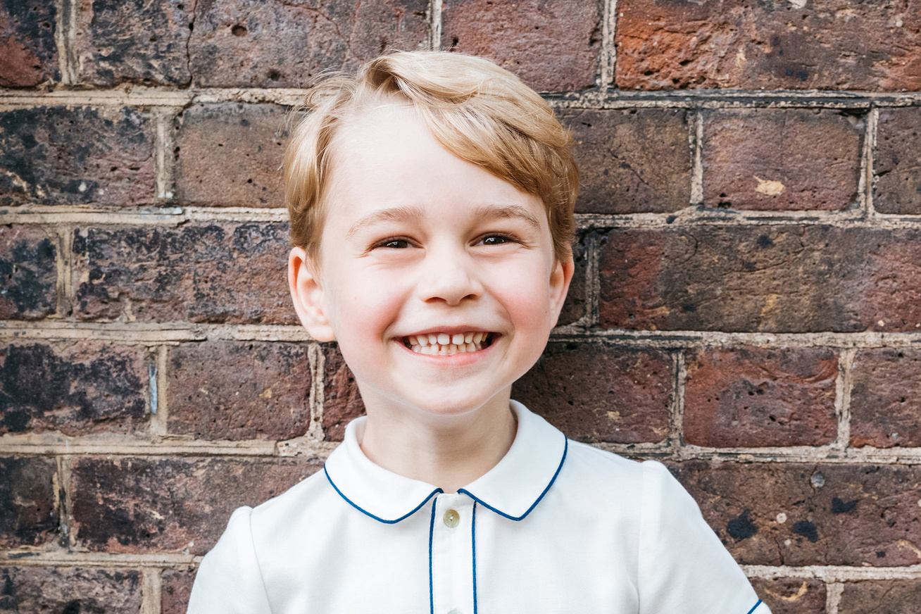 6 éves lett György herceg