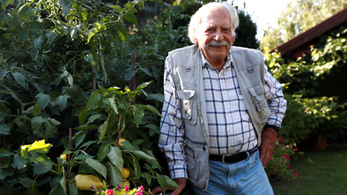 Bálint gazda világhírű lett: a Reuters készített videót a 100 évesen is aktív kertészmérnökről