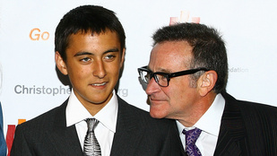 Robin Williams legkisebb fia édesapja születésnapján házasodott meg