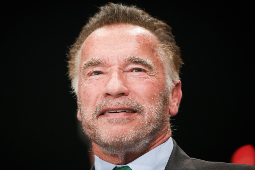 Ő Arnold Schwarzenegger 21 éves, sokáig titkolt fia - Joseph apja kiköpött mása