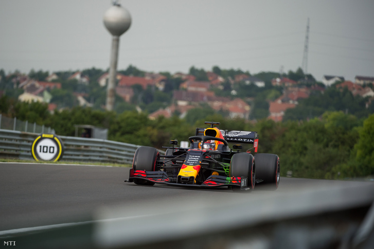 Max Verstappen a Red Bull holland versenyzõje a Forma-1-es Magyar Nagydíj elsõ szabadedzésén.
                        