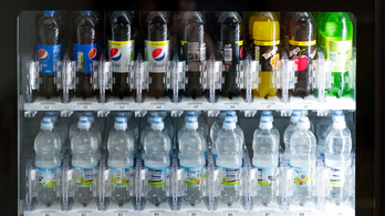 Betiltották a műanyag palackba csomagolt italokat a San Franciscó-i reptéren