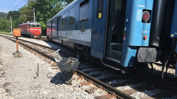 Kisiklott egy magyar vonat Szlovéniában
