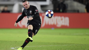 Rooney visszatér Angliába, egyszerre lesz játékos és edző
