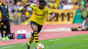 14 évesen lőtt mesterhatost a Dortmund U19-es bajnokiján