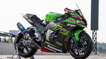 Érdemes egy pillantást vetni a Kawasaki endurance versenymotorjára