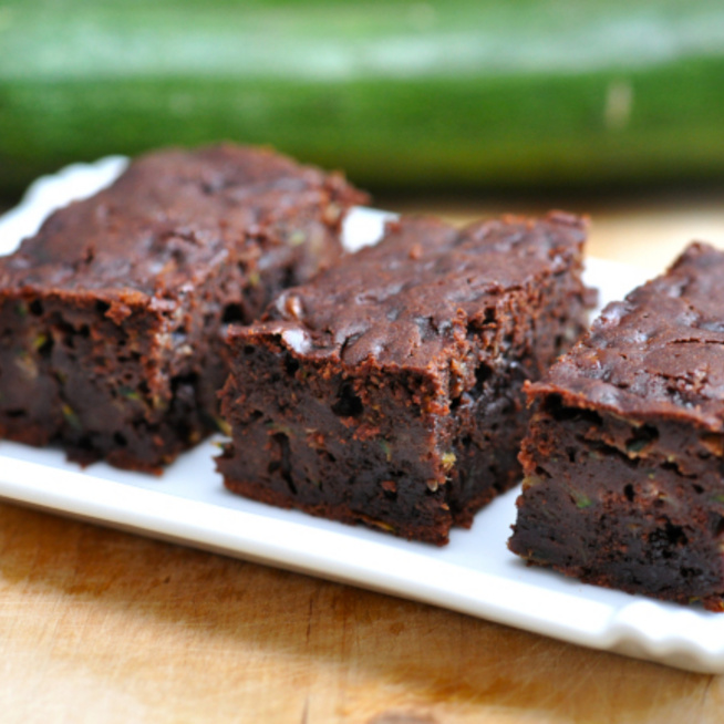 Cukkinis brownie: a csupa csoki sütemény egészségesebb verziója