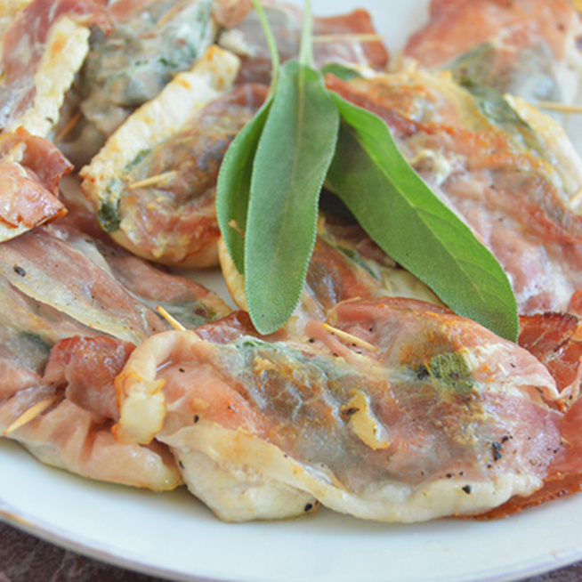 Az olaszok legfinomabb húsétele, a saltimbocca csirkéből is isteni
