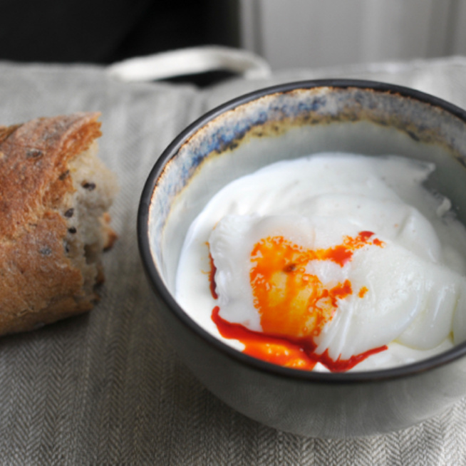 Fűszeres török tojás: kifinomult reggeli ínyenceknek