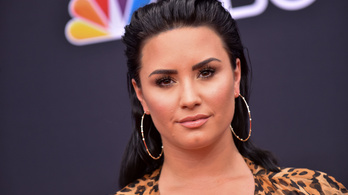 Demi Lovato szereplésével készít filmet az Eurovízióról a Netflix