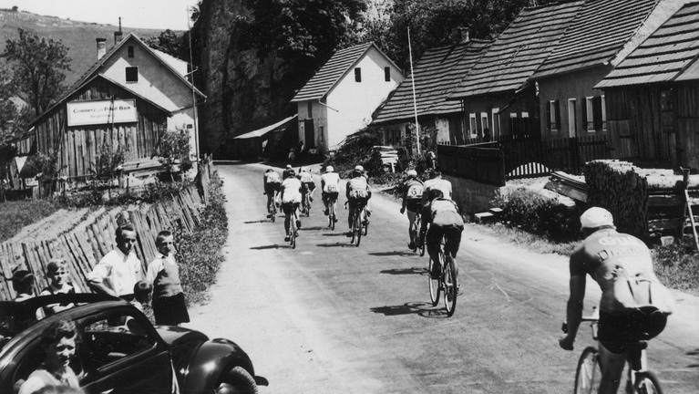 A nácik térdre akarták kényszeríteni a Tour de France-t