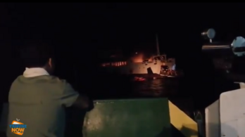 Kigyulladt egy komphajó a Fülöp-szigeteken, legalább két utas meghalt