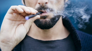Mennyire káros valójában az e-cigi? És van haszna is?