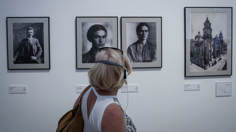 Frida Kahlo apja nem volt magyar, de ettől még a fotói izgalmasak