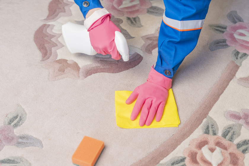 A legkényesebb szőnyegből is kiszedik a foltot: házi módszerek, de nagyon is működnek