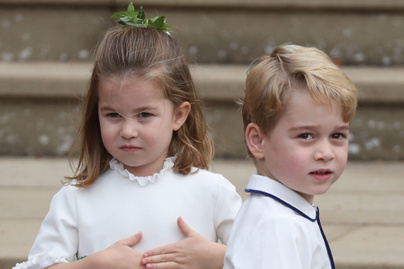 Tündéri fotón György herceg és Charlotte hercegnő - Édesanyjuk készítette a képet