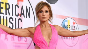 13 percen át nézheti, hogyan tanult meg Jennifer Lopez rúdtáncolni