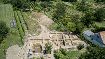 Bemutatnák Szulejmán szultán nemrég megtalált szigetvári sírját