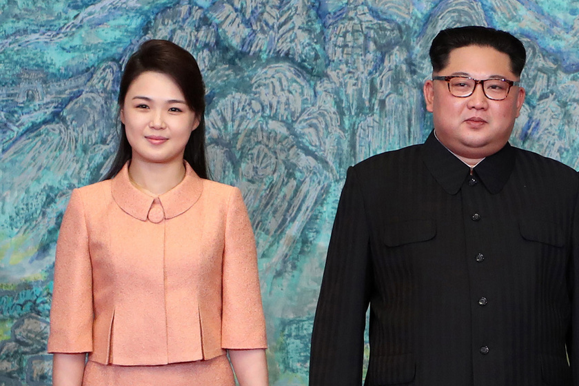 Kim Dzsongun titokzatos felesége: a 29 éves szépség szigorú szabályok között él