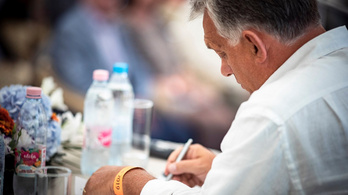 Orbán kicsit feljebb tekerné az illiberalizmust