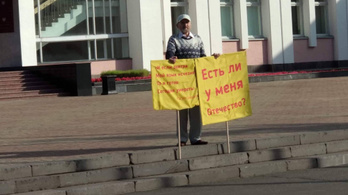 Felgyújtotta magát egy udmurt filozófus az izsevszki parlament előtt