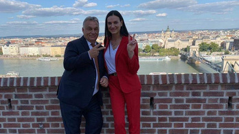 Orbán Viktor megmutatta a teraszát az orosz sztárnak