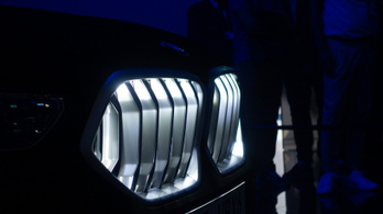 A BMW új szintre emeli a sötétséget