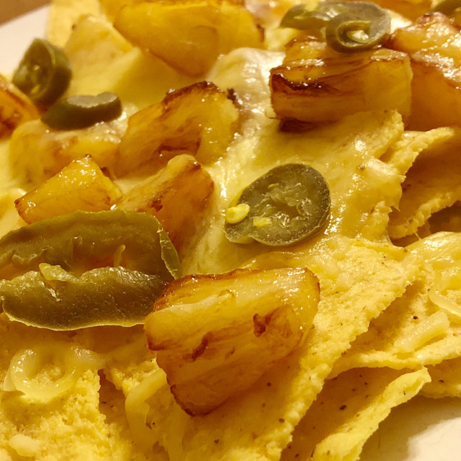 Ropogós nachos édes-csípős feltétekkel - A rásült sajttól lesz ellenállhatatlan