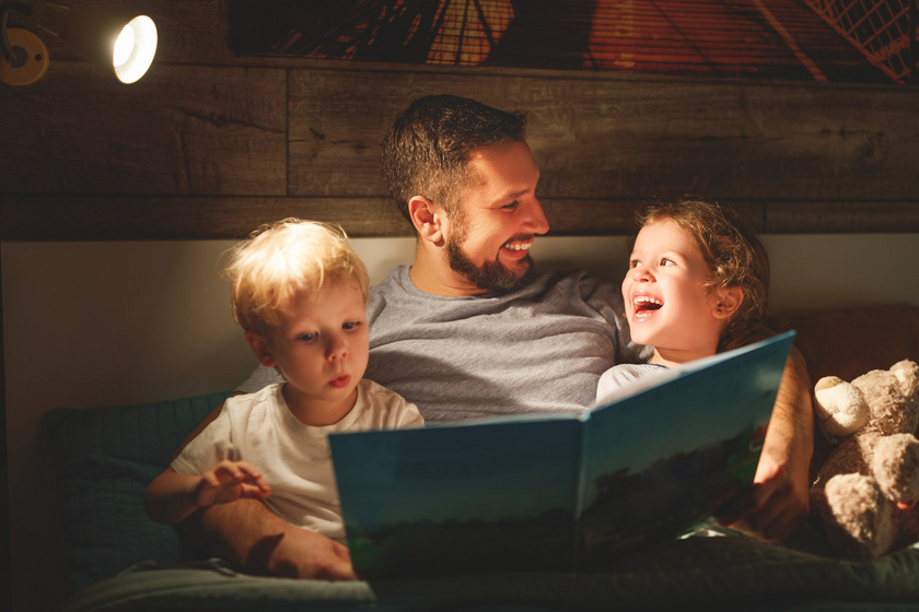 Egy jó esti mesével kezdődik minden: hogyan szerettesd meg az olvasást a gyerekkel?