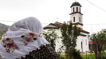 Bosnyák háborús menekült kisajátított földjére húztak fel szerb ortodox templomot, le kell bontani