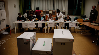Negyedannyi megfigyelő és szavazatszámláló jelentkezett, mint 5 éve