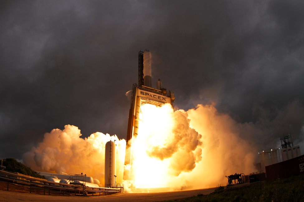 Rakétahajtőmű tesztje a SpaceX texasi telephelyén. 