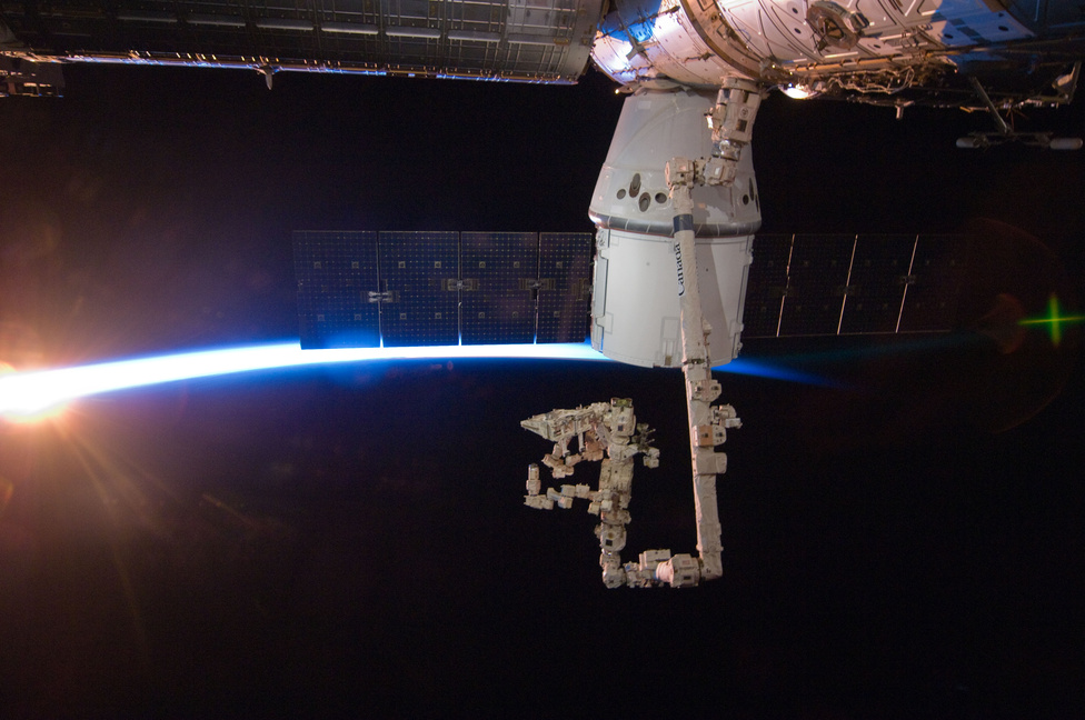 A kapszula az ISS Harmony nevű, japán gyártmányú moduljához kapcsolódott.