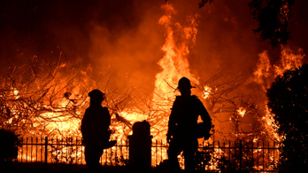 Több halálos áldozata van a Kaliforniában pusztító tűzvésznek