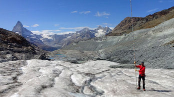 Öt év alatt tizedükkel zsugorodtak a svájci gleccserek