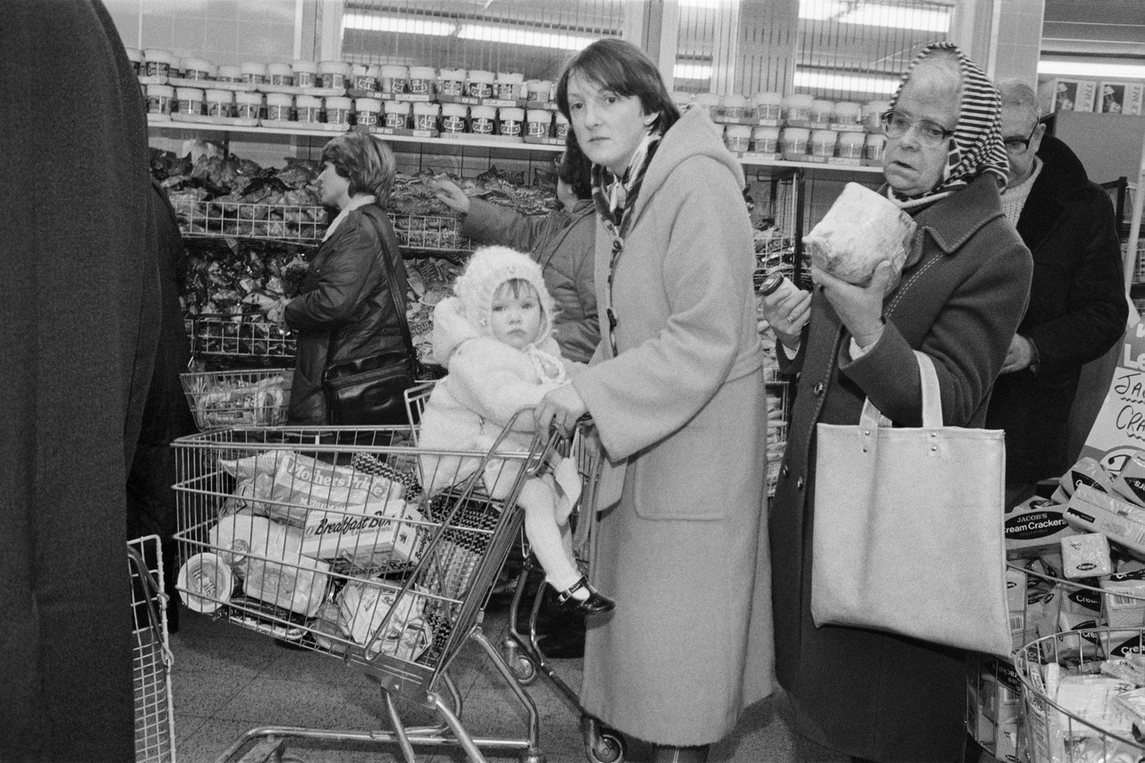 Egy Lennon's Supermarket Prescottban. 1984.
                        