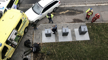 Lopott mentőautóval gázoltak Oslóban