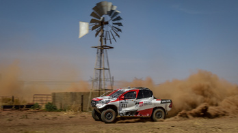 Alonso elindul a 2020-as Dakar-ralin