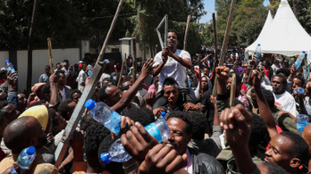 A friss Nobel-békedíjas elleni tüntetésen halt meg legalább 67 ember Etiópiában