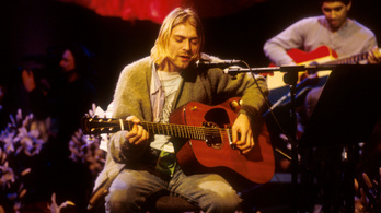 Kurt Cobain kardigánja lett a legdrágábban elárverezett pulóver