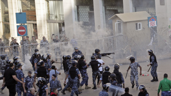 Milicisták támadtak a libanoni kormány ellen tüntetőkre
