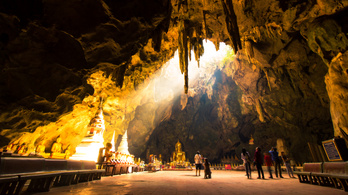 Turisták is bejárhatják a barlangot, ahonnan kimentették a thaiföldi gyerekeket