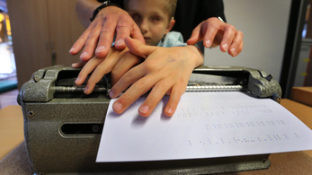 A Braille-írás eredetileg nem vakoknak, hanem katonáknak készült