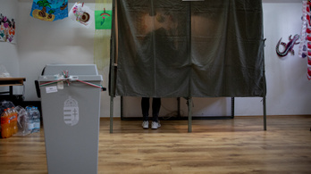 Blikk: Több ponton módosulhat a választási törvény az önkormányzati választás miatt