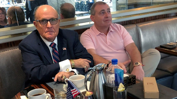 Rudy Giuliani letartóztatott társa hajlandó együttműködni a hatóságokkal