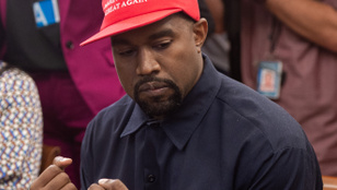 Kanye West azt szeretné, ha ezután mindenki Keresztény Milliárdos Zseni Kanye Westnek hívná